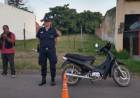Detuvieron a un hombre por andar en una moto robada