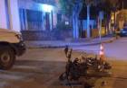 Accidente de tránsito entre una moto y una camioneta