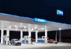 Cargar nafta de madrugada será más barato en las estaciones YPF