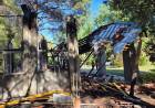 “La Iglesia podría haberse incendiado cualquier día y justo en la noche de brujas viene a pasar esto”