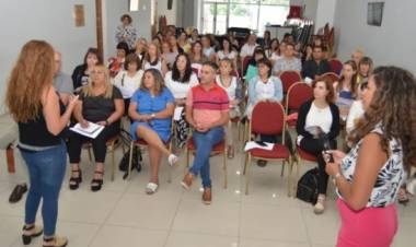 Se realizó el primer encuentro regional de asociaciones cooperadoras en Coronel Rosales