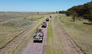 Vehículos Anfibios participan en la Campaña Antártica de Verano 2023