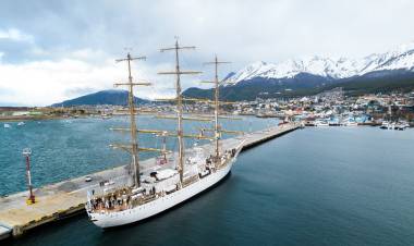 La fragata ARA “Libertad” arribó a Ushuaia