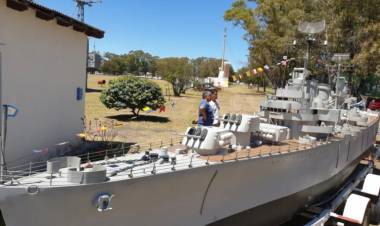 La réplica del "Crucero Belgrano" se exhibe en el Museo Naval Puerto Belgrano