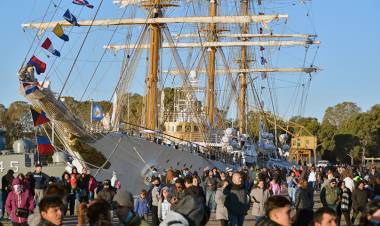 Se suspende la jornada de puertas abiertas en la fragata ARA “Libertad” en Puerto Belgrano