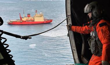 El “Irízar” desarrolla con éxito la segunda etapa de la Campaña Antártica de Verano 2023/24