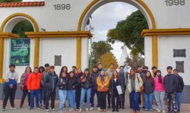 Se realizó la primer salida del circuito guiado del Archivo Histórico