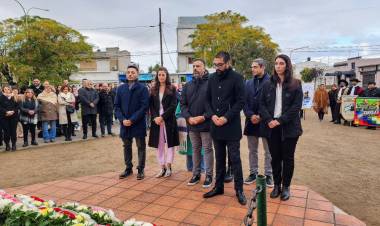 Se realizó el acto por el 79 aniversario de la autonomía