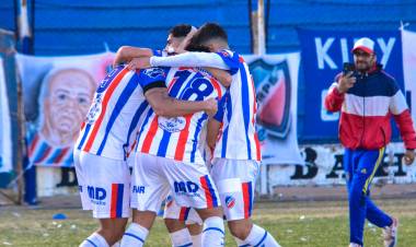 Liga del Sur: Rosario Puerto Belgrano ganó un partido clave y se aseguró los playoffs