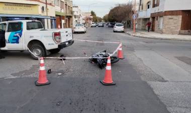 Un motociclista debió ser hospitalizado tras un accidente de tránsito en Urquiza y Murature