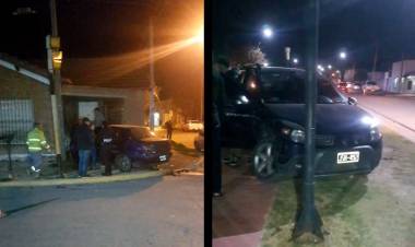 Fuerte choque en la esquina de Alvear y Avenida Tucumán