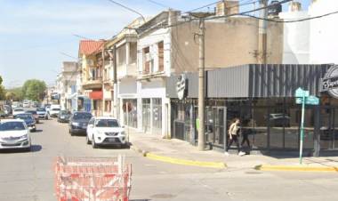 Vandalizaron un local gastronómico en pleno centro puntaltense