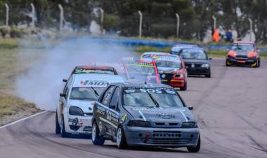 El Puntaltense Ramiro Fernández finalizó la Temporada 2024 en el Turismo Regional