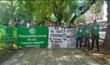 Marcha de la ATE hacia el Ministerio de Defensa en Capital Federal
