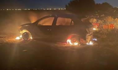 Abandonaron e incendiaron el Gol Trend que había sido robado la semana pasada en Punta Alta