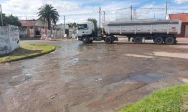 Reiteran reclamo por desborde cloacal y piden restricciones al tránsito pesado en Jujuy