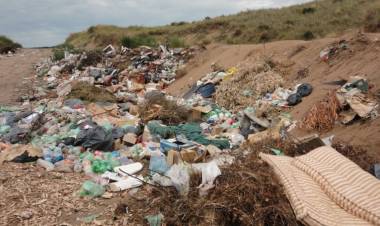 Se declaró la emergencia ambiental en basurales de Coronel Rosales