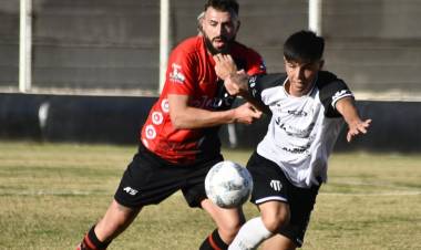 Liga del Sur: En el debut de Mardones, Sporting empató sin goles ante Liniers