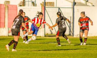 Femenino: El clásico entre Rosario y Sporting no tuvo goles