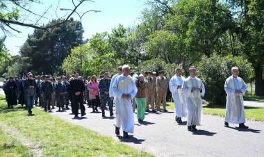 Peregrinación y misa castrense en la Base Naval Puerto Belgrano