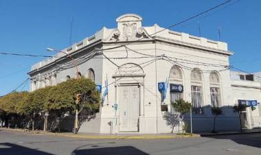 Desde este miércoles los bancos vuelven a atender de 10 a 15hs