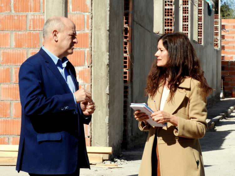 Asumió la nueva secretaria de Obras del Municipio de Coronel Rosales Milagros Medina