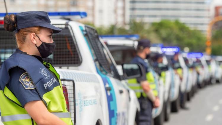 Se confirmó un aumento salarial para la Policía Bonaerense