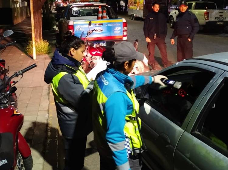 Siguen los operativos de tránsito en distintos puntos de la ciudad