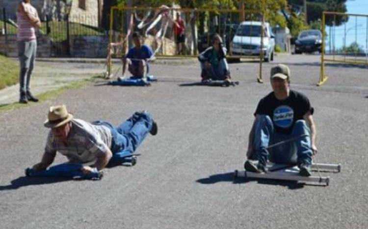 Se invita a las familias rosaleñas a la carrera de carritos a rulemanes