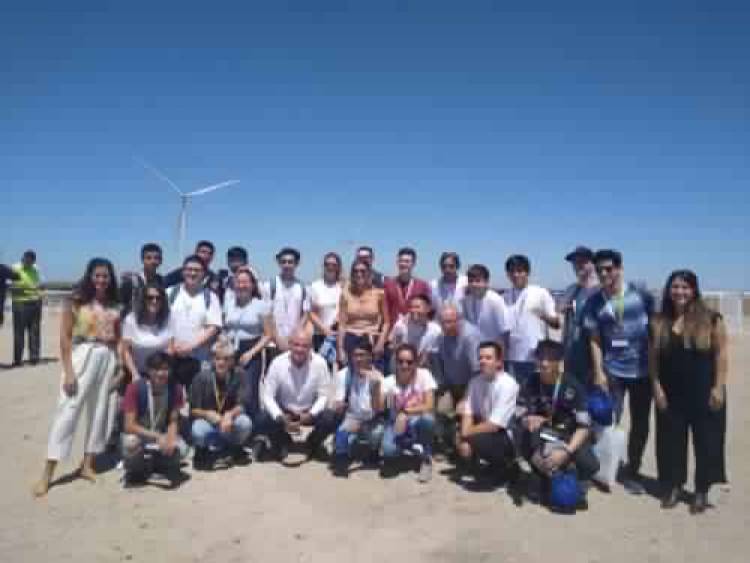 Uset participó de la recorrida del parque eólico junto al gobernador de la Provincia de Buenos Aires