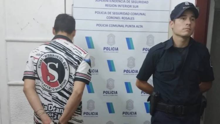 Un delincuente quiso entrar a una casa ajena y lo detuvieron