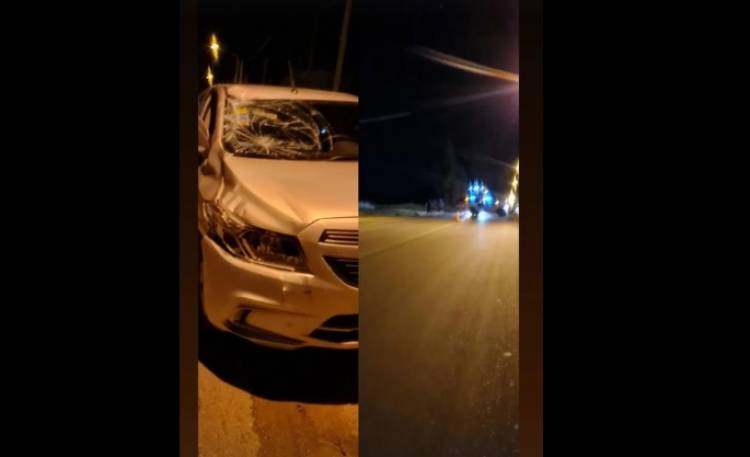 Un accidente de tránsito entre un auto y una bicicleta dejó a una persona herida