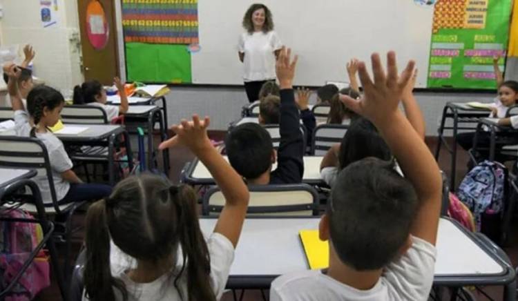 Así fue el inicio del ciclo lectivo 2023 en Coronel Rosales