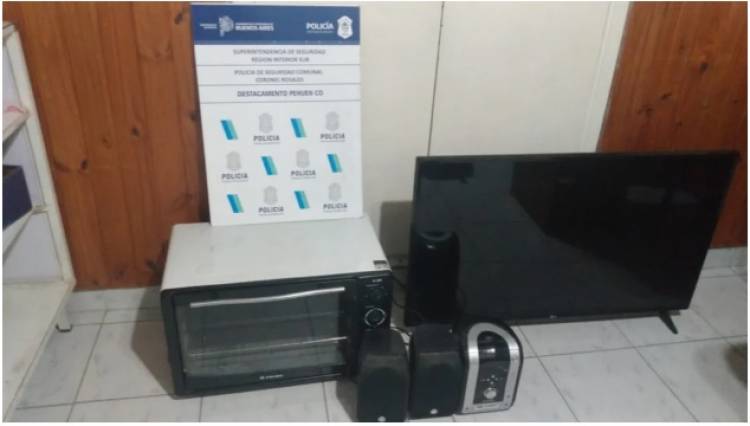 Sorprendieron a un delincuente forzando la puerta de la casa de un vecino en Pehuen Co