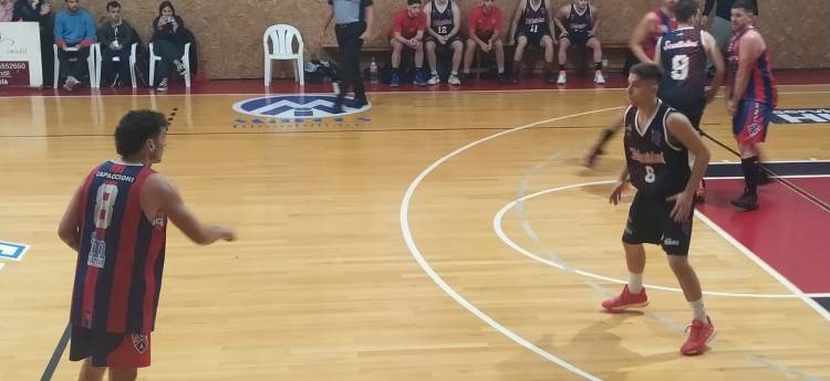 Básquet: Pellegrini visita a Velocidad y Resistencia por un lugar en semifinales