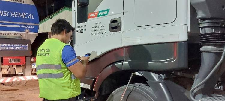 En el primer cuatrimestre de 2023 la CNRT aplicó más de 200 multas y secuestró 95 unidades en la región