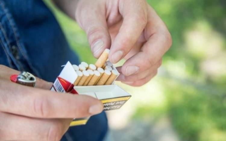 Aumentan los cigarrillos y costarían más de 1.000 pesos