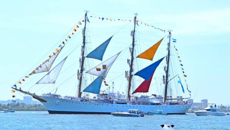 La fragata ARA “Libertad” arribó a Colombia