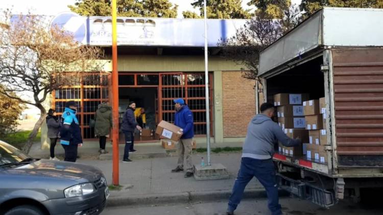 Llegaron a Coronel Rosales las urnas para las elecciones PASO del domingo