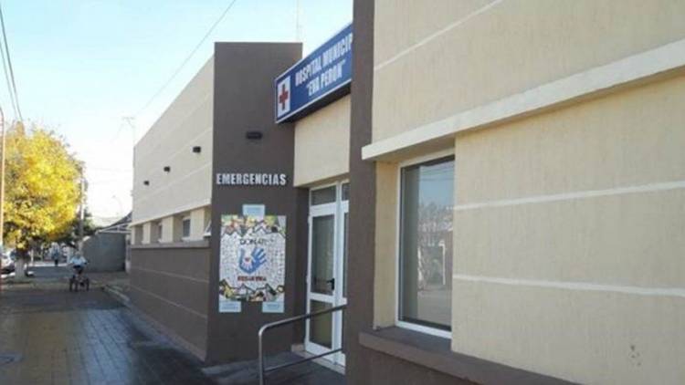 Hospitalizaron de urgencia a una beba de 2 años que cayó a una pileta