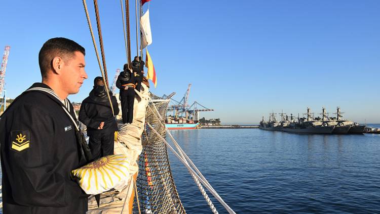 La fragata ARA “Libertad” arribó a Vaparaíso, su último puerto internacional