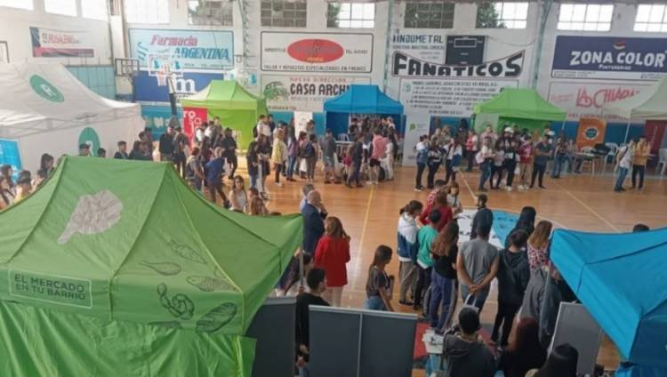 Se viene la sexta exposición de carreras del distrito y la región