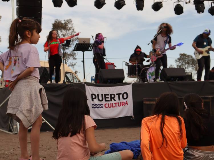 Este domingo 5 de noviembre se realizará una nueva Feria del Puerto