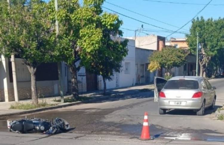 Un menor de 15 años fue hospitalizado tras un accidente de tránsito