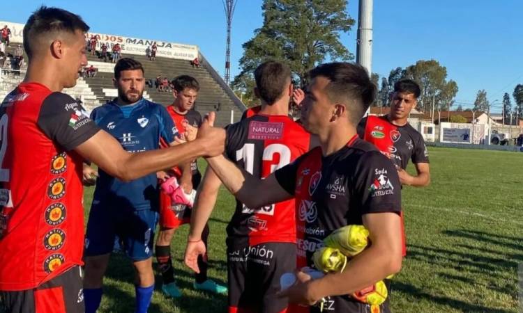 Sporting empató por el Torneo Regional y se aleja la clasificación