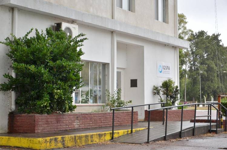 Hasta normalizar el sistema eléctrico hay cambios en la atención al público en IOSFA