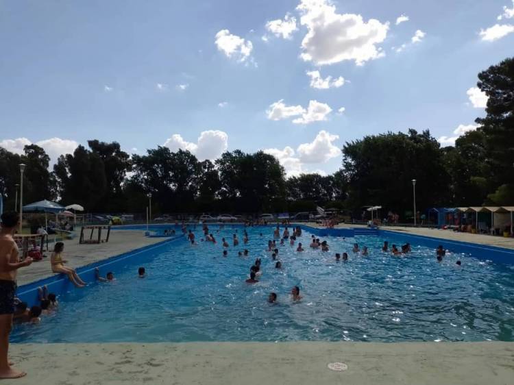La pileta del Punta Alta Rugby Club te invita a disfrutar de sus instalaciones este verano 2024
