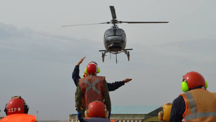 Se instruyó personal de cubiertas de vuelo de la Flota de Mar
