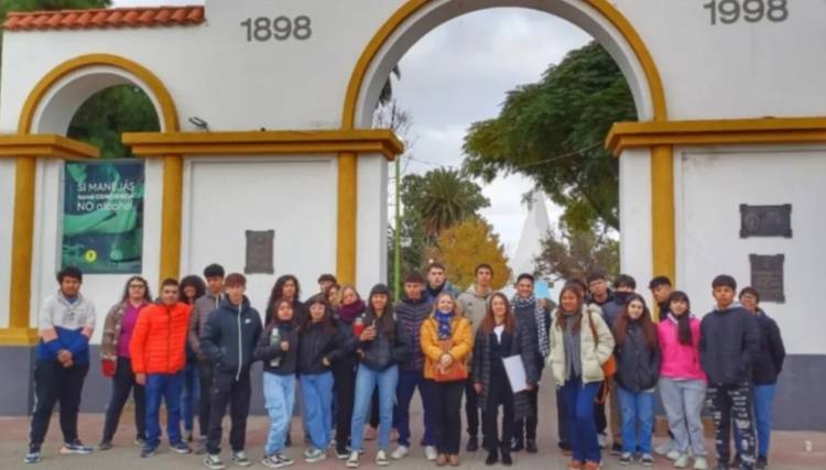 Se realizó la primer salida del circuito guiado del Archivo Histórico