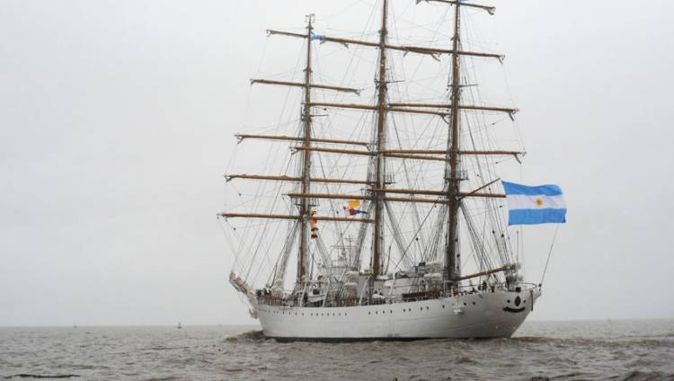 Dentro de una semana la Fragata ARA Libertad partirá rumbo a Buenos Aires